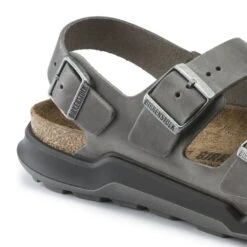 Birkenstock Milano Oiled Leather -Birkenstock 1014952 detail 1