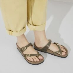 Birkenstock Mayari Oiled Leather -Birkenstock 1023209 f closeup f