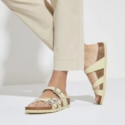 Birkenstock Franca Natural Leather Patent -Birkenstock 1024252 f closeup f